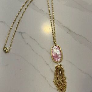 Kendra Scott Gold and Pink Pearl Rayna Pendant Necklace